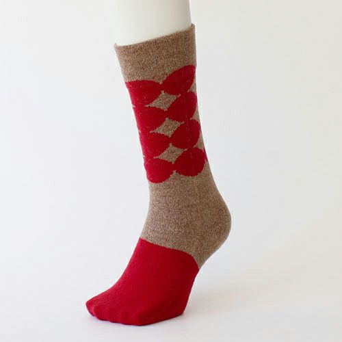 ％ SOCKS DOT Red50%＆Brown50%　マネキン