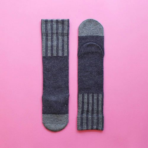 ％ SOCKS STRIPE Navy70%＆Gray30%　平置き