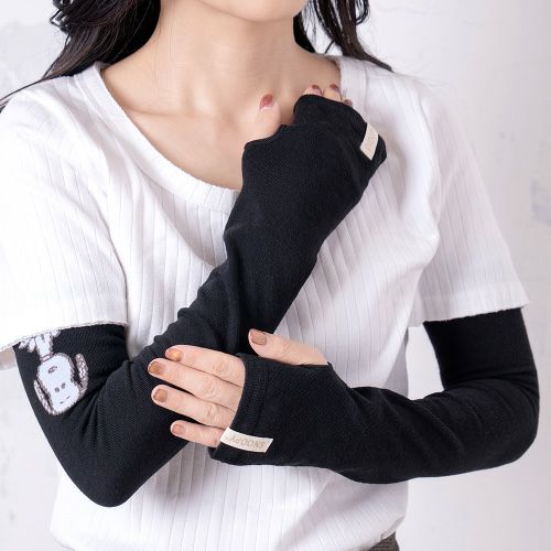 セミロング　グレー